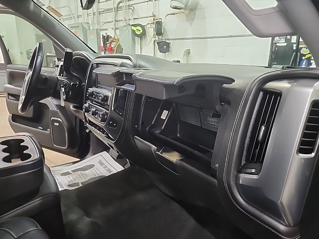 Used 2016 Chevrolet Silverado 1500 LTZ Z71 w/ LTZ Plus Package AWD/4WD image 24