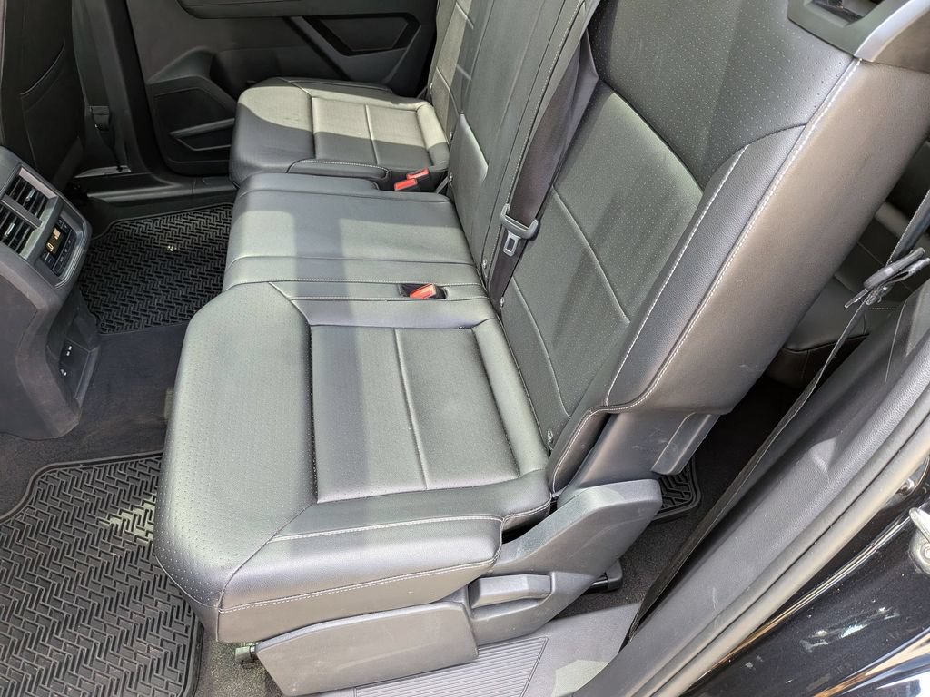 Used 2023 Volkswagen Atlas SEL R-Line AWD/4WD image 28