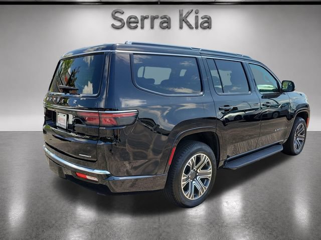 Used 2024 Jeep Wagoneer Series II w/ Flexible Seating Group RWD image 5