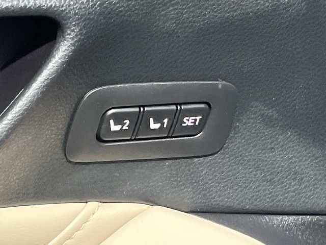 Used 2020 Toyota Avalon Limited w/ Advanced Safety Package FWD image 25