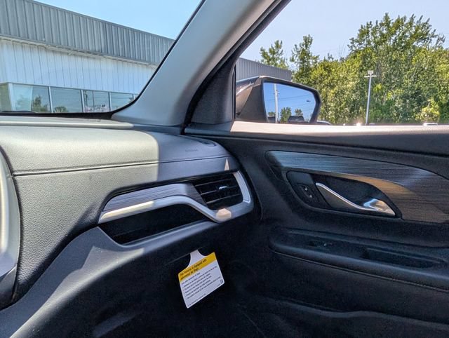 Used 2022 GMC Terrain SLT AWD/4WD image 39