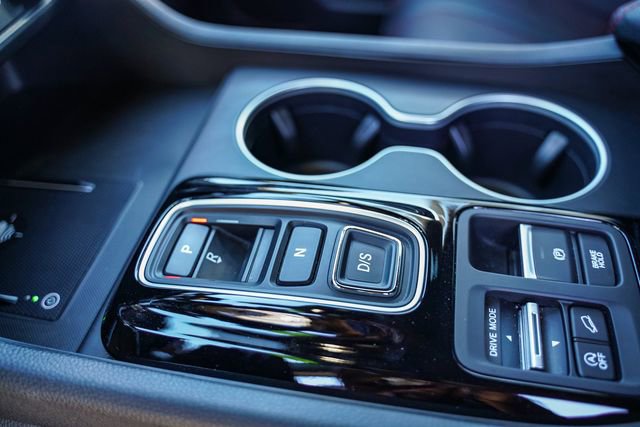 Used 2025 Honda Pilot Black Edition image 23