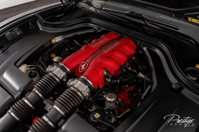 Used 2014 Ferrari California image 8