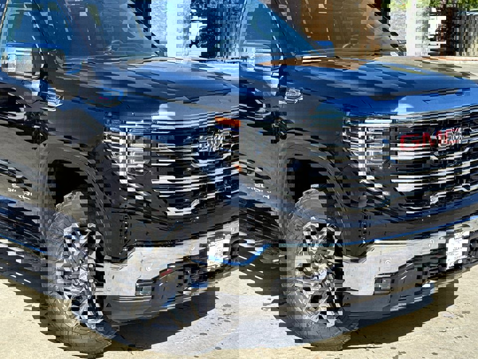 Used 2026 GMC Sierra 1500 SLT w/ SLT Premium Plus Package image 3