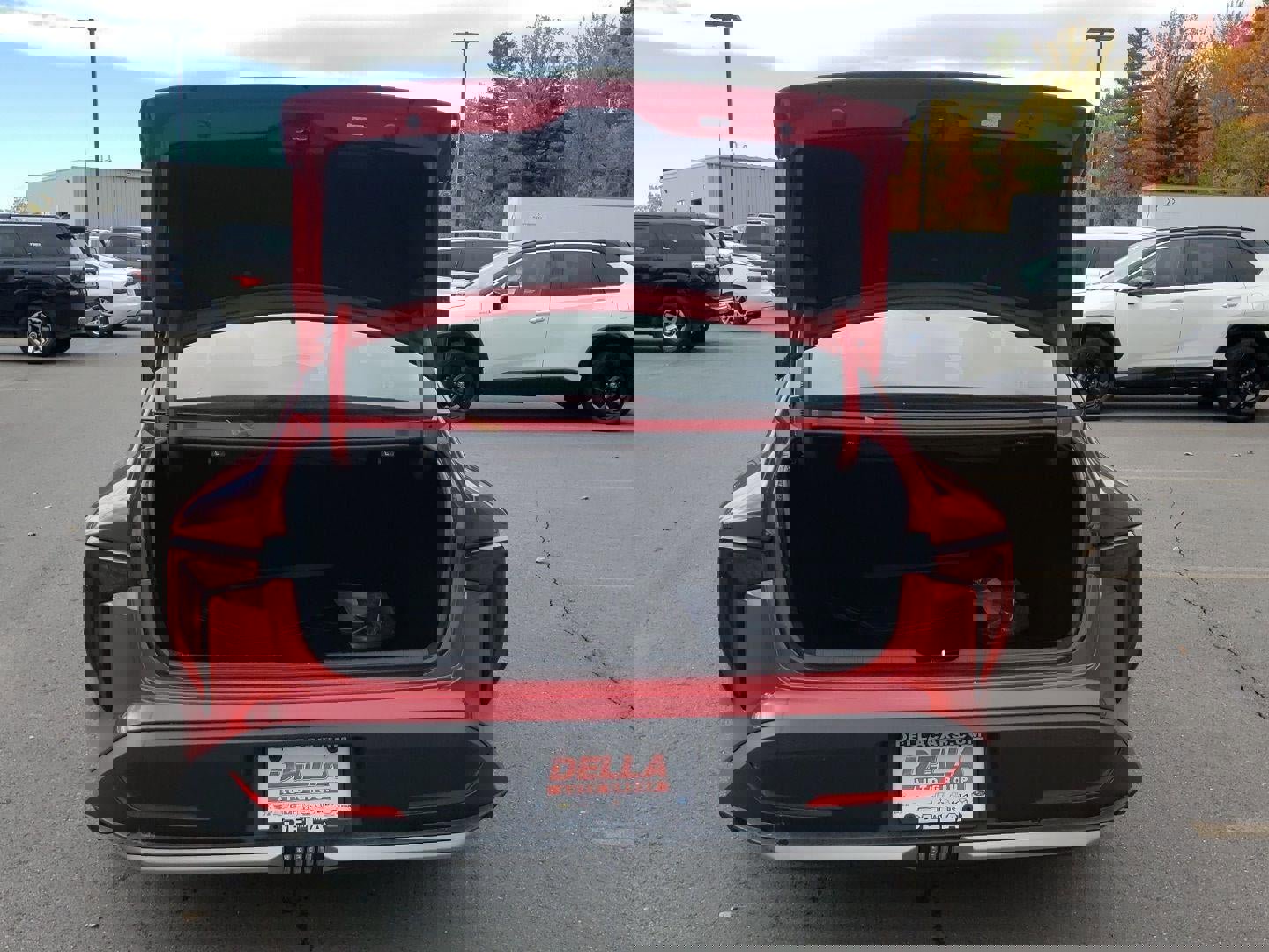 New 2025 Kia K4 LXS image 7