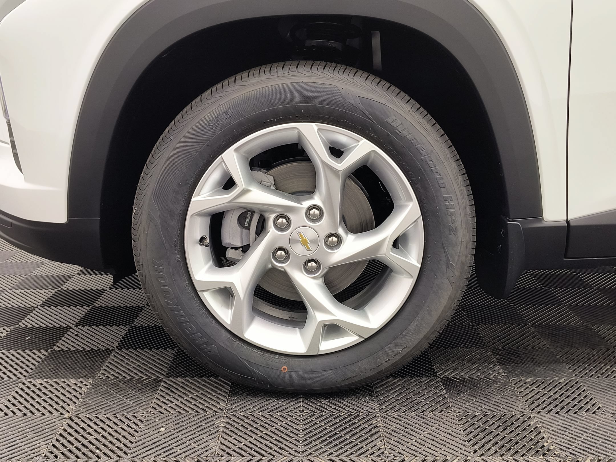 New 2026 Chevrolet Trax LS w/ LS Convenience Package FWD image 11