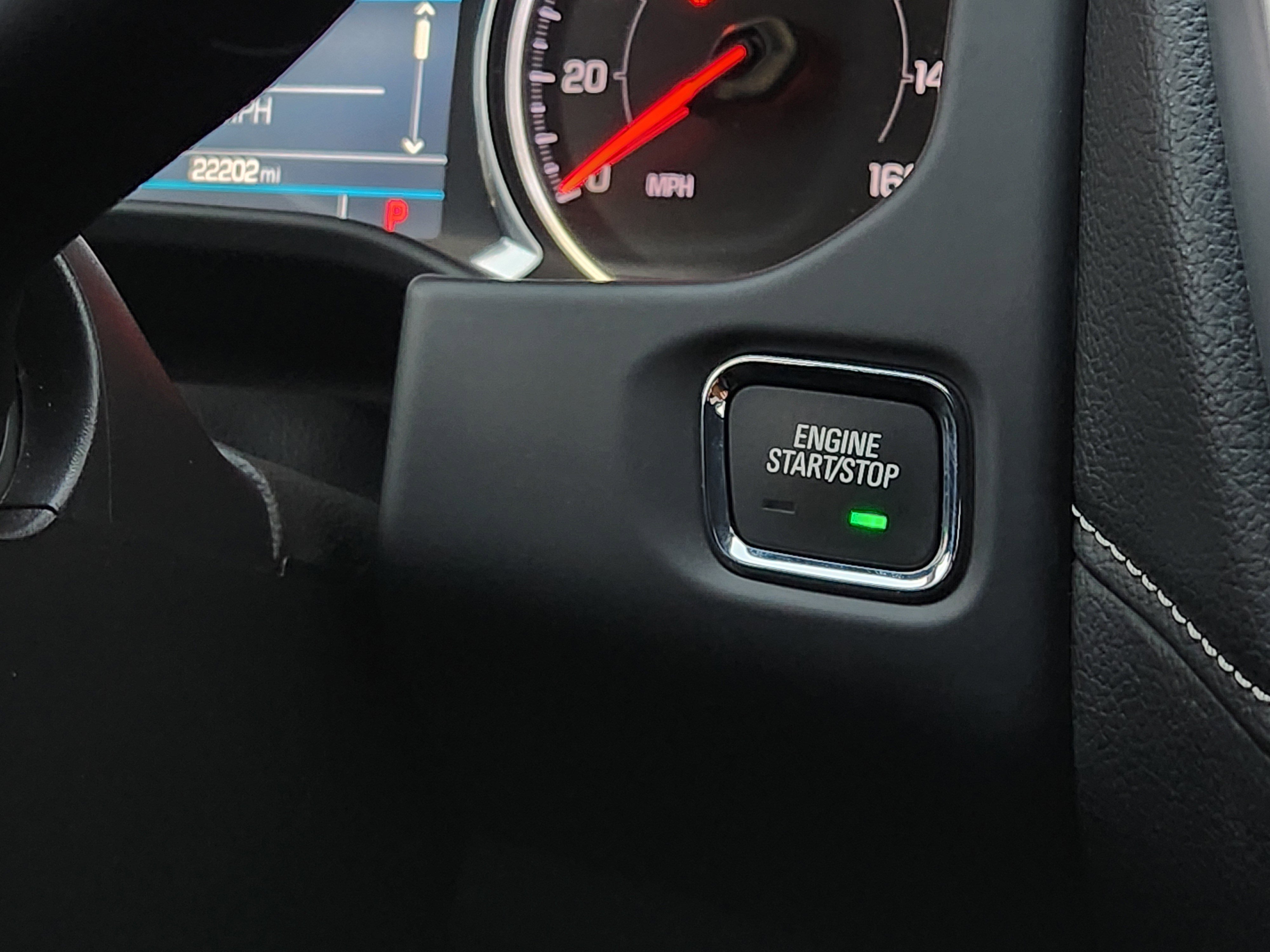 Used 2023 GMC Acadia SLE w/ LPO, Floor Liner Package image 25