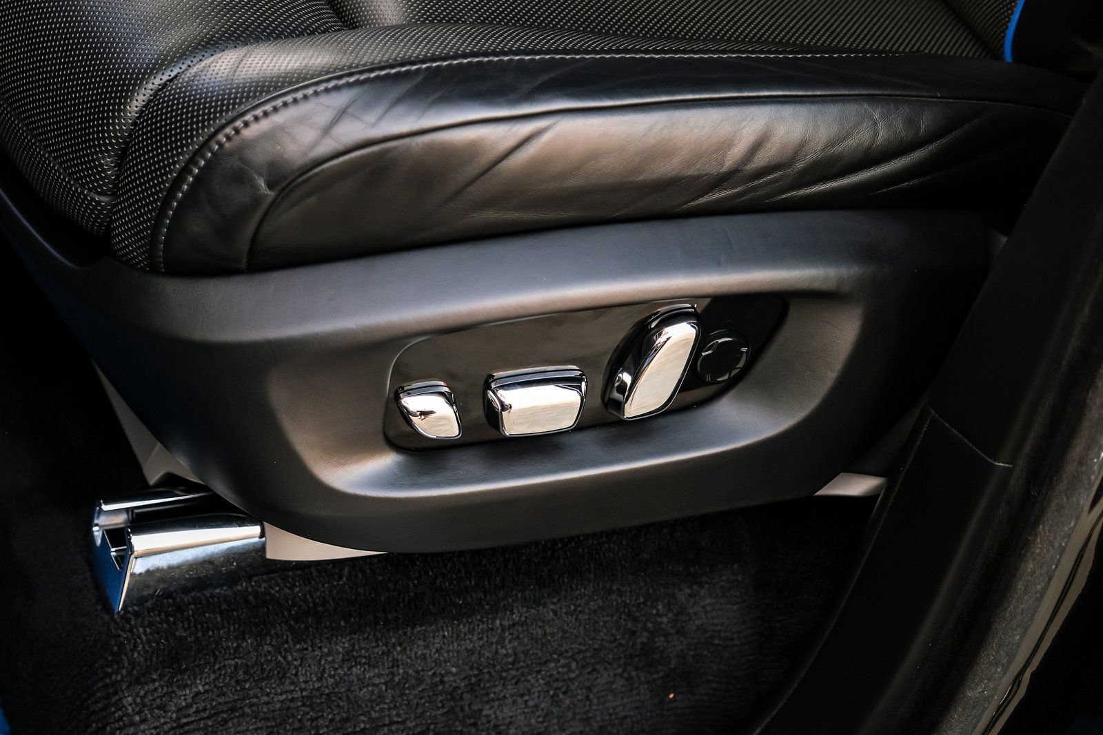 Used 2021 Rolls-Royce Cullinan image 34