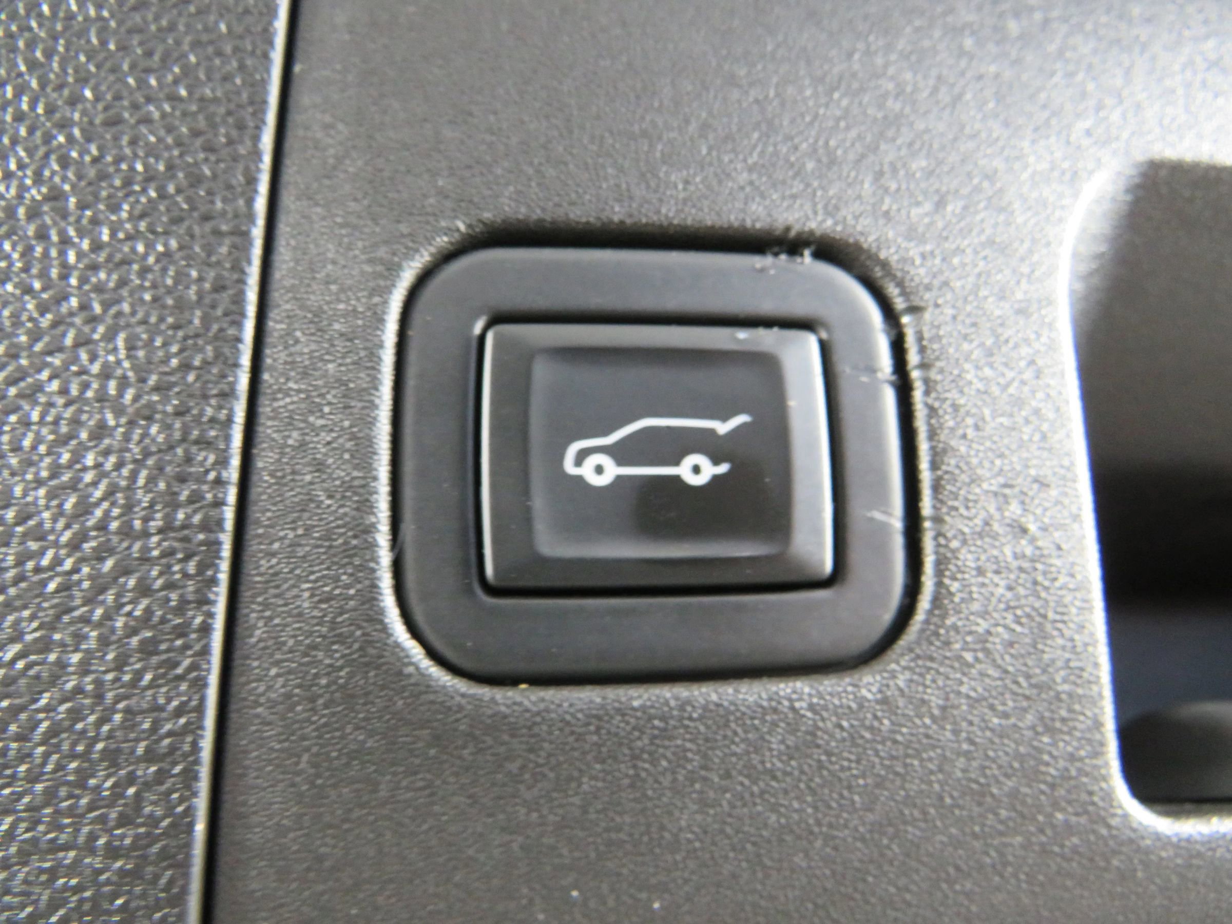 Used 2020 Cadillac XT4 Premium Luxury image 27