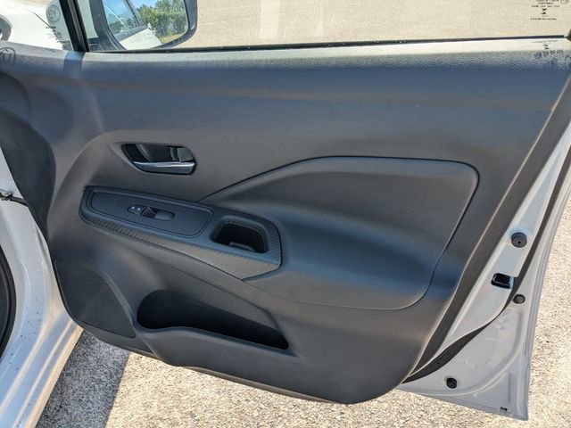 New 2025 Nissan Versa SV w/ Trunk Package image 30