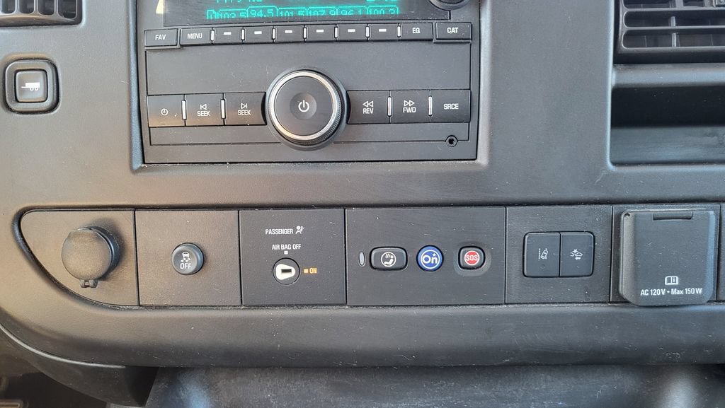 Used 2020 Chevrolet Express 2500 LT w/ LT Preferred Equipment Group RWD image 32