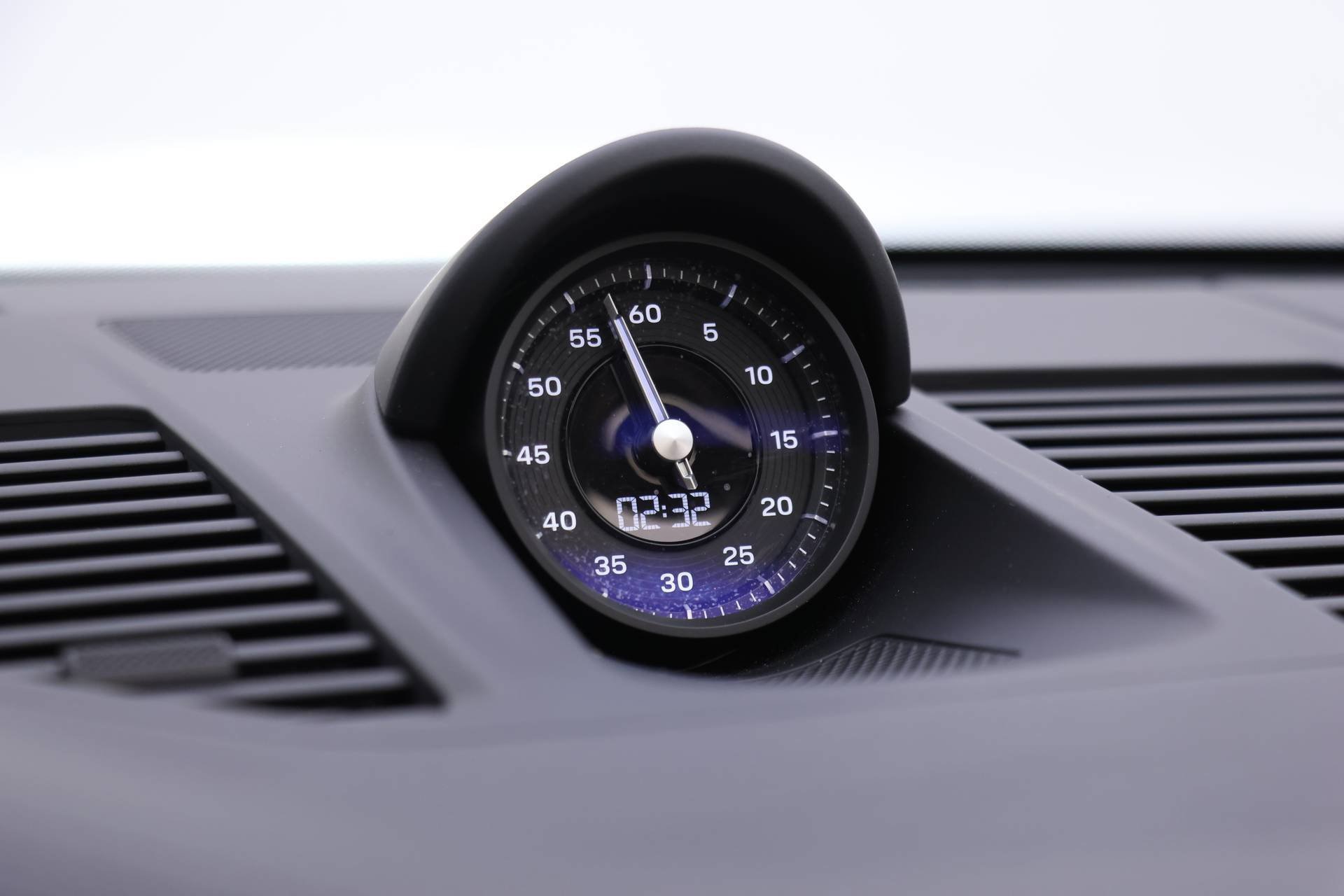 Certified 2023 Porsche 911 Carrera 4S image 17