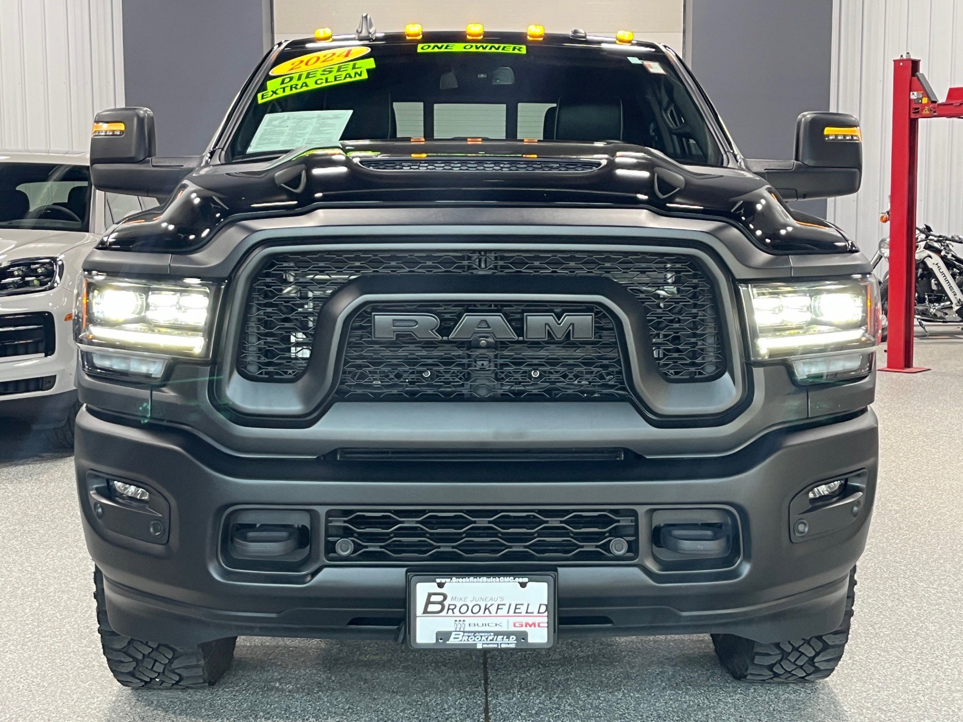 Used 2024 RAM 2500 Rebel w/ Towing Technology Group image 9