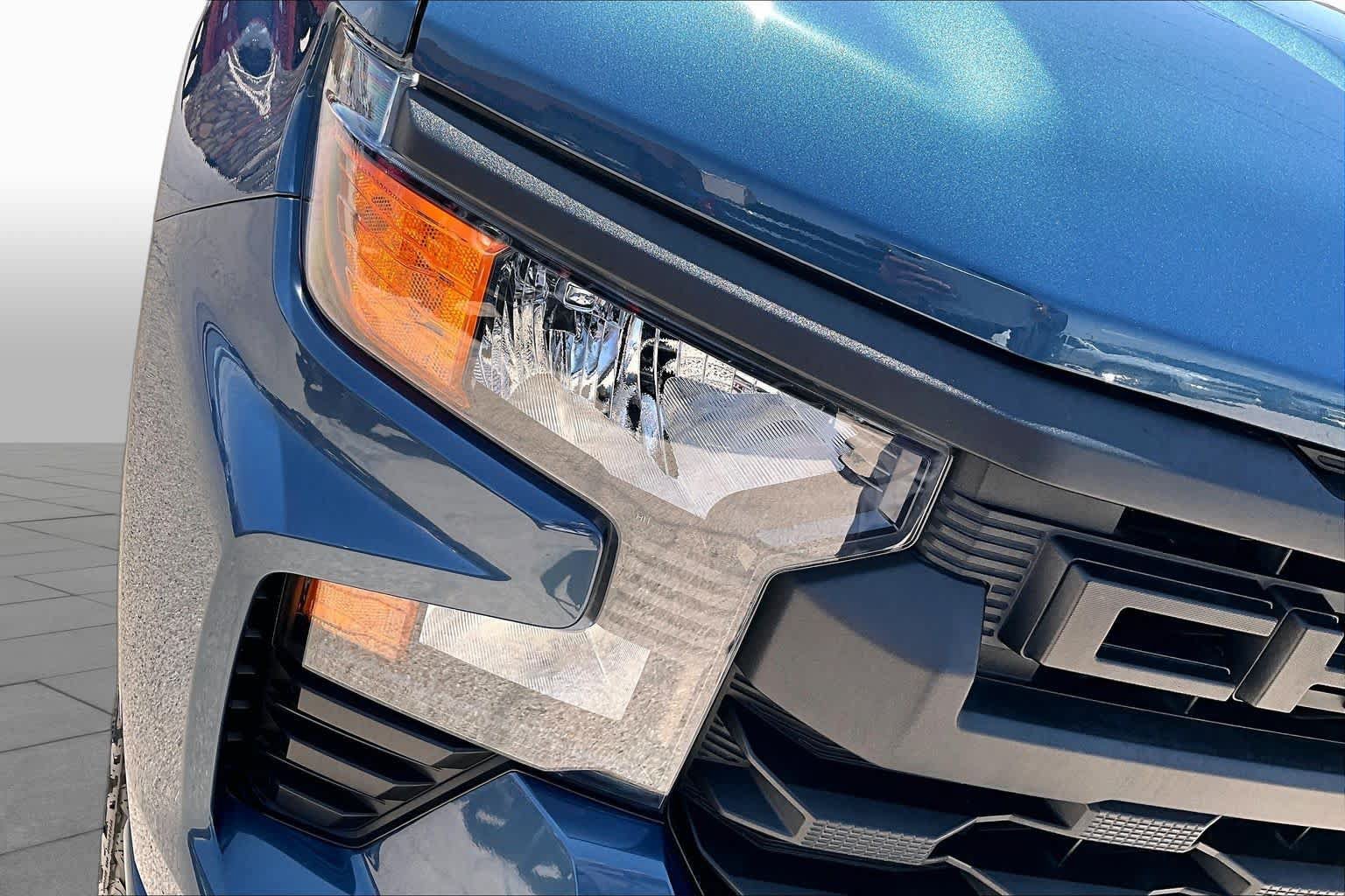Used 2024 Chevrolet Silverado 1500 Custom w/ Turbomax Blackout Package AWD/4WD image 28