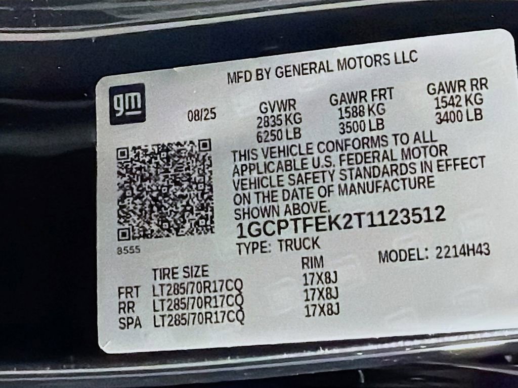 Used 2026 Chevrolet Colorado ZR2 w/ Technology Package AWD/4WD image 34