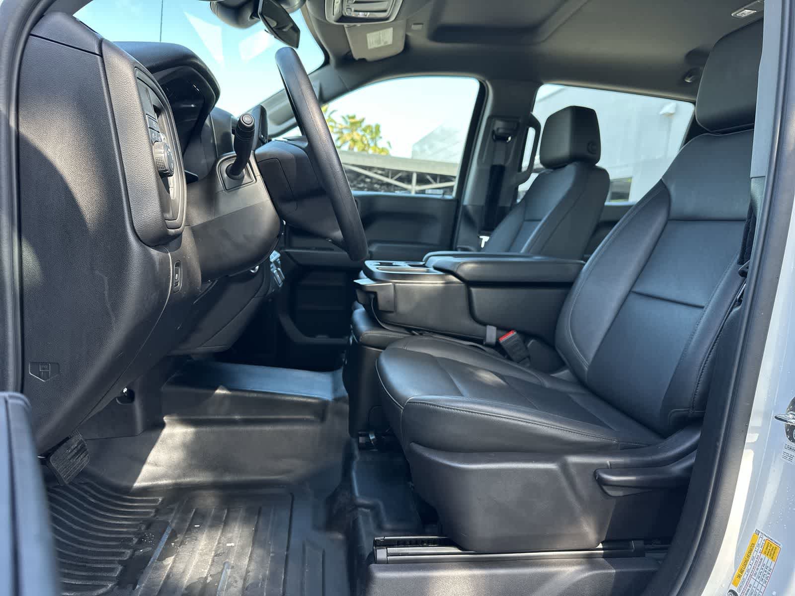 Used 2024 Chevrolet Silverado 1500 W/T w/ Trailering Package RWD image 3