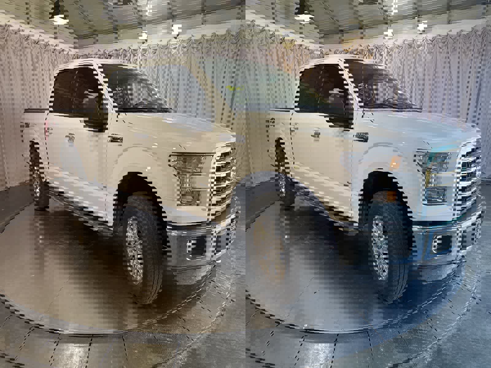 Used 2016 Ford F150 XLT w/ Equipment Group 302A Luxury image 3