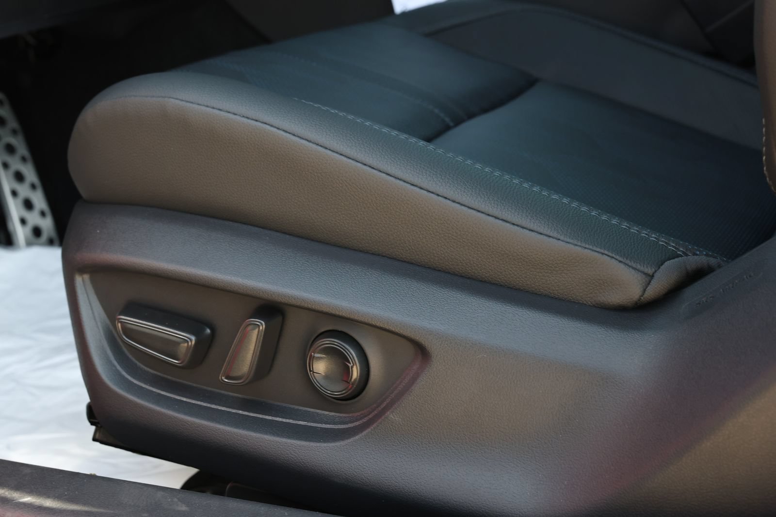 New 2026 Toyota Camry XSE w/ Premium Plus Package FWD image 30