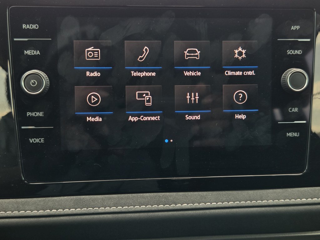 Certified 2025 Volkswagen Taos SE AWD/4WD image 14
