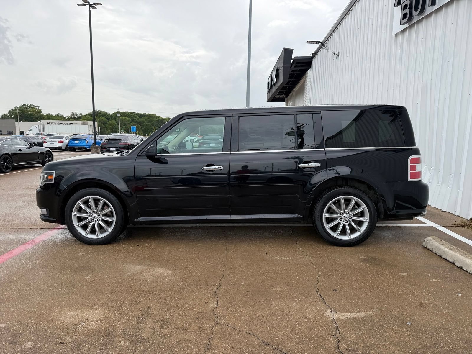 Used 2019 Ford Flex Limited FWD image 3