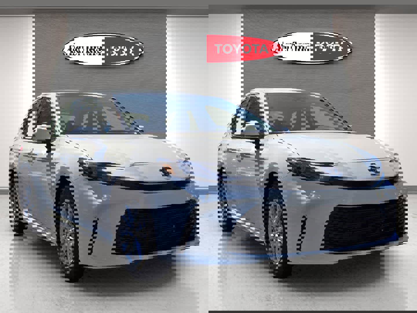 Used 2026 Toyota Camry LE image 2