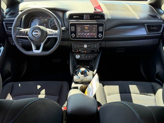 Certified 2025 Nissan Leaf SV Plus image 23