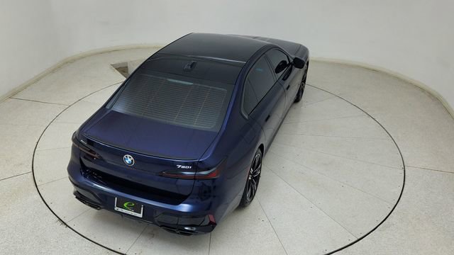 Used 2023 BMW 760i xDrive AWD/4WD image 82