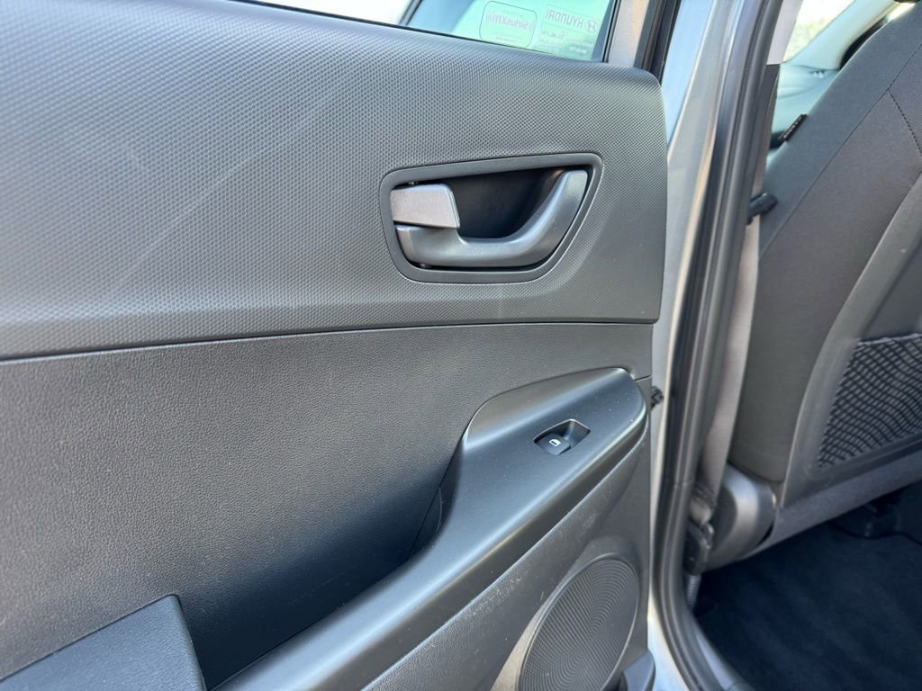 Used 2021 Hyundai Kona SEL Plus image 23