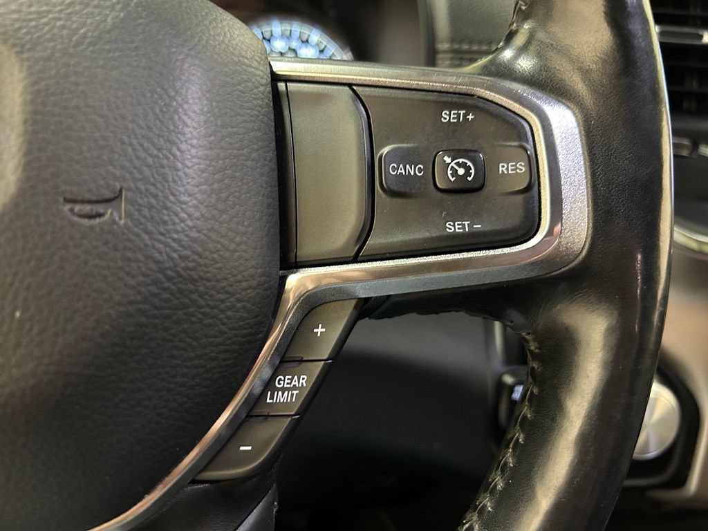 Used 2019 RAM 1500 Laramie AWD/4WD image 22