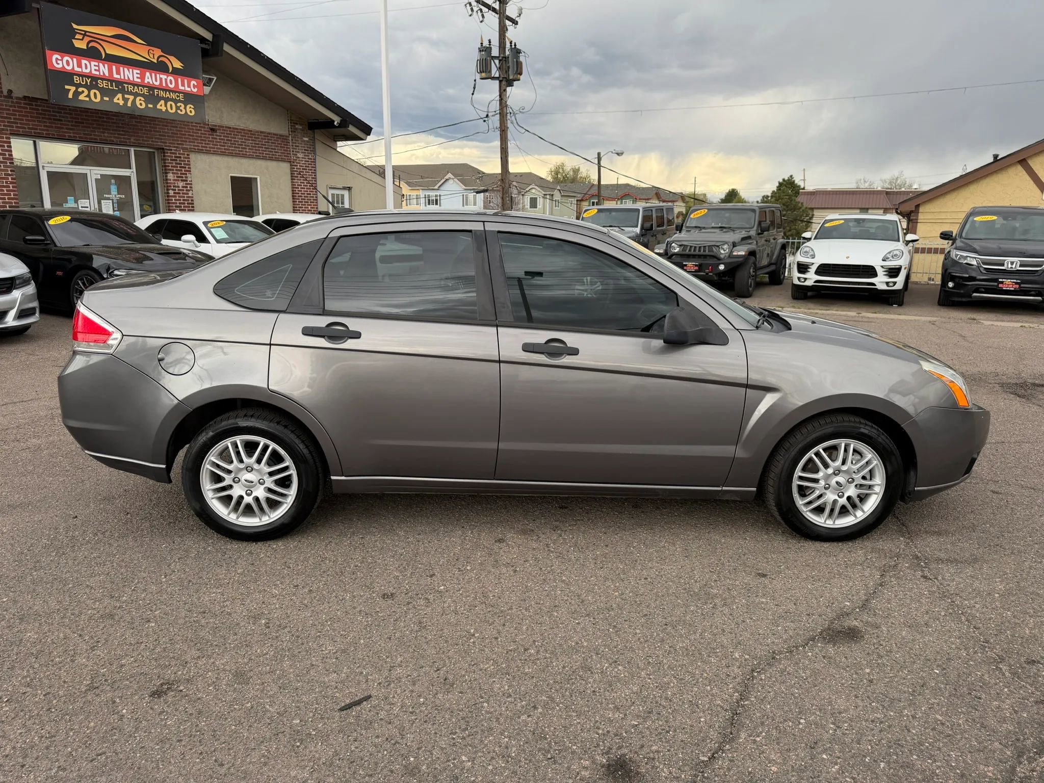 Used 2009 Ford Focus SE image 9