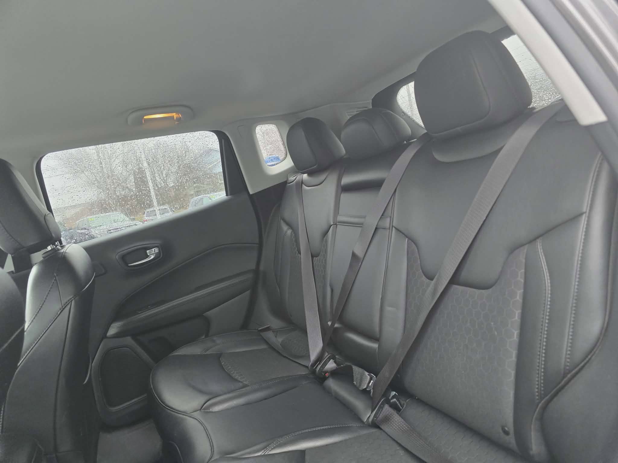 Used 2020 Jeep Compass Latitude image 11