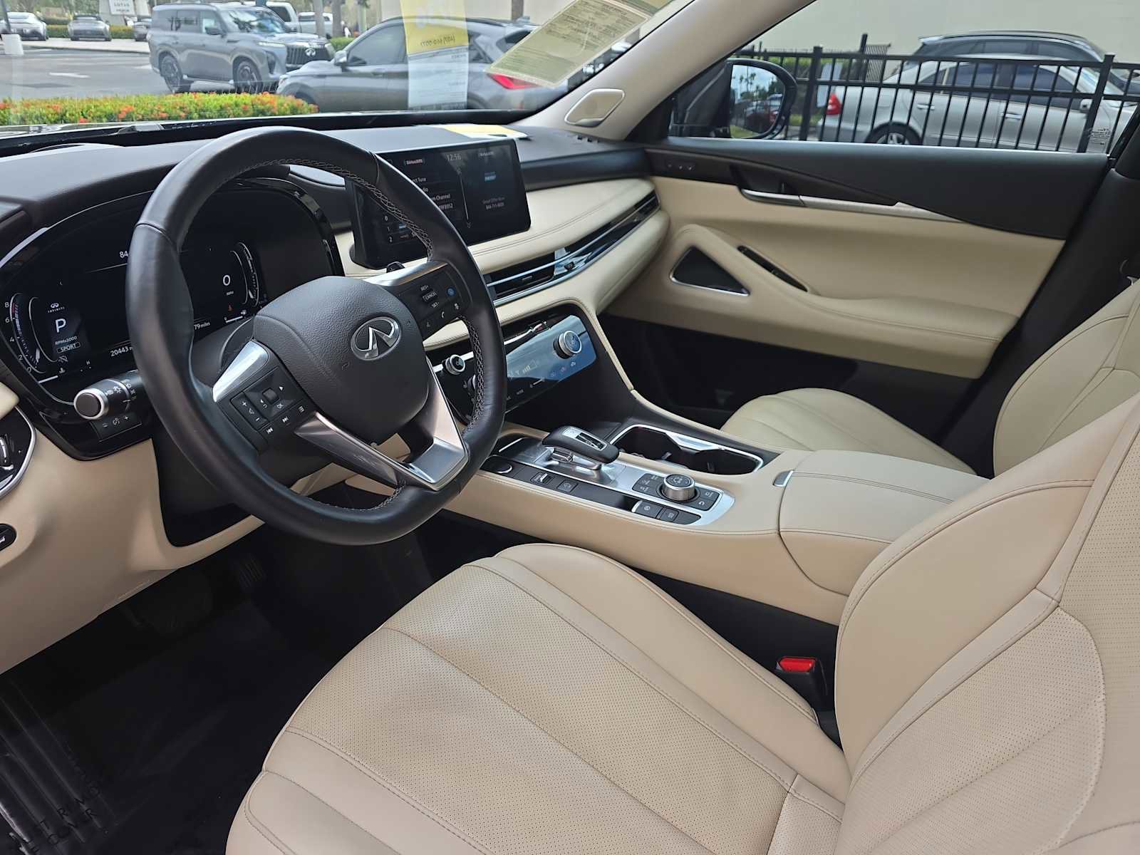 Used 2024 INFINITI QX60 Sensory w/ Vision Package image 17