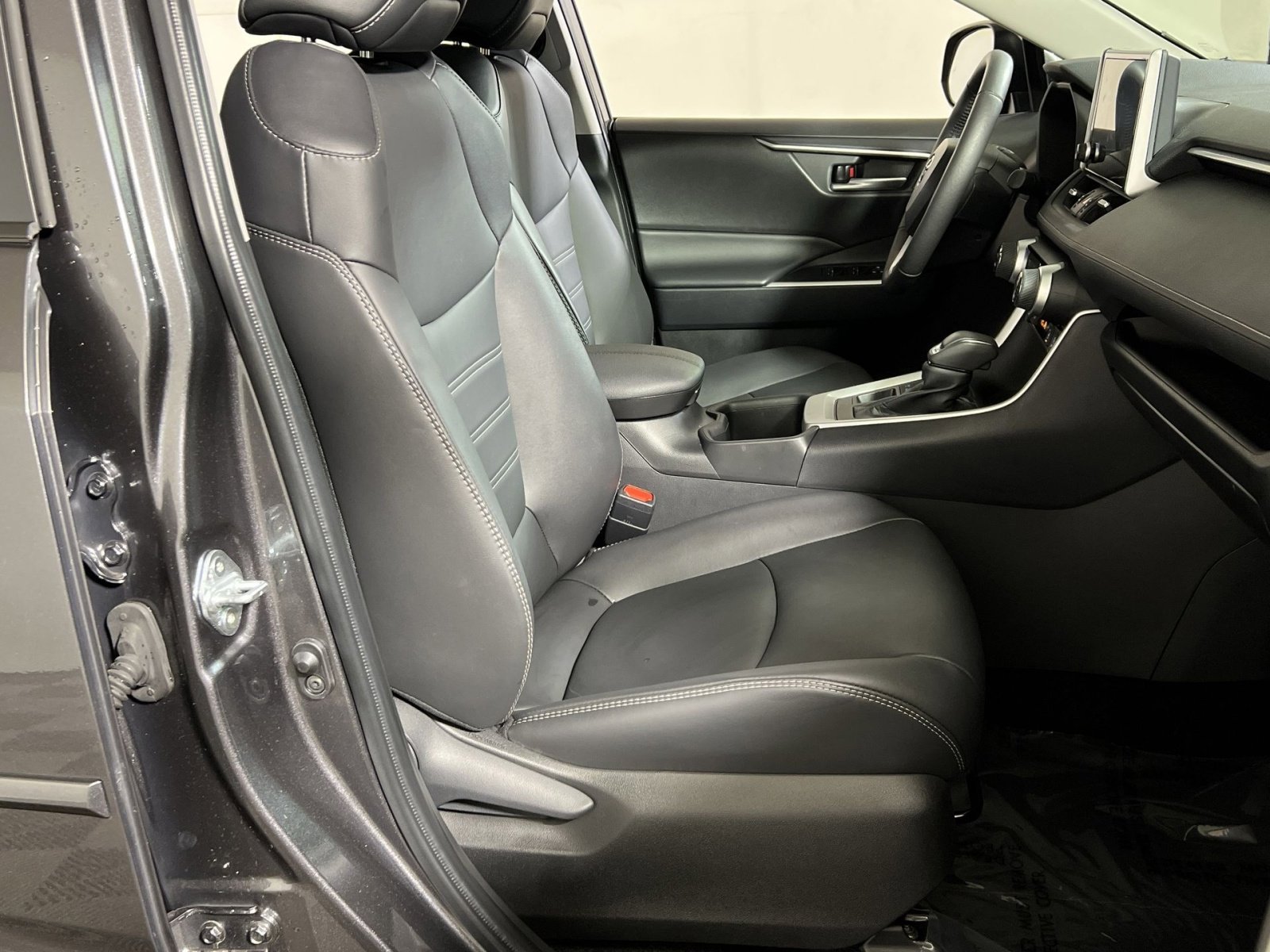 Used 2024 Toyota RAV4 XLE Premium w/ Weather Package image 26