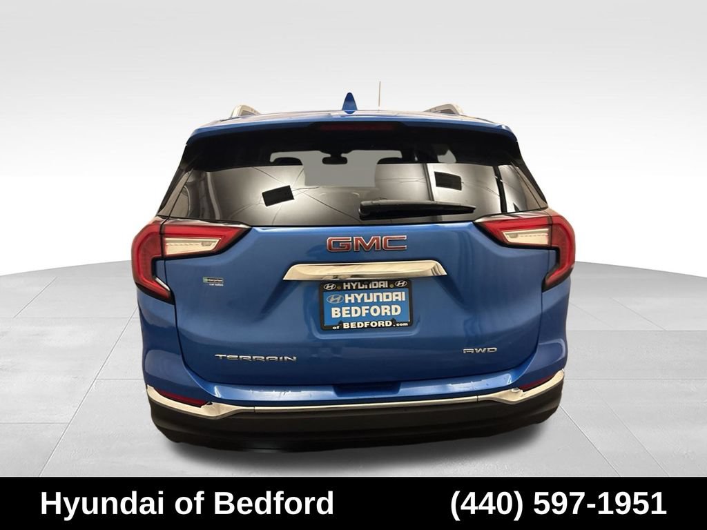 Used 2024 GMC Terrain SLT AWD/4WD image 6
