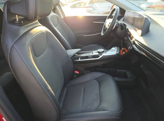 Certified 2024 Kia EV6 Light RWD image 7