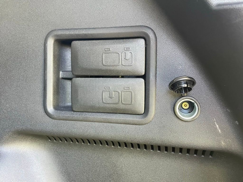 Certified 2024 Chevrolet Equinox LT AWD/4WD image 18