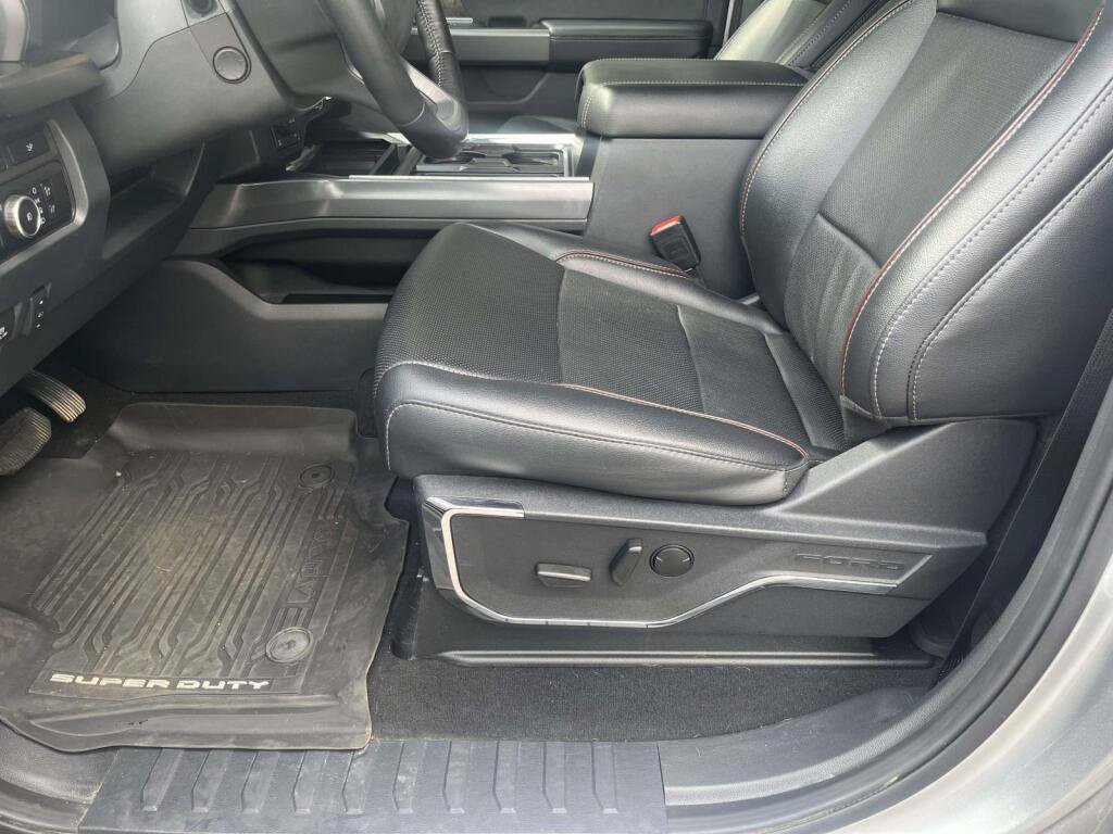 Used 2024 Ford F350 Lariat w/ Lariat Ultimate Package AWD/4WD image 15