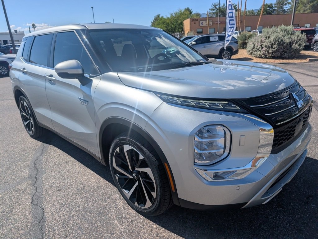 Used 2024 Mitsubishi Outlander Ralliart image 7