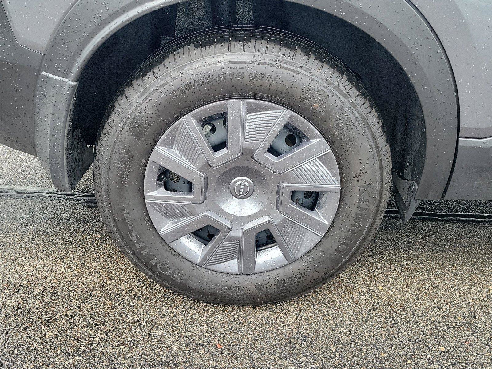 Used 2026 Nissan Kicks S FWD image 5