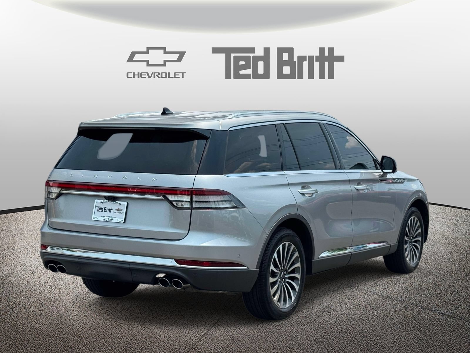 Used 2022 Lincoln Aviator Reserve w/ Elements Package Plus AWD/4WD image 4