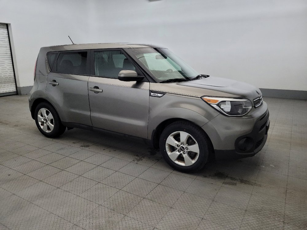 Used 2017 Kia Soul image 11