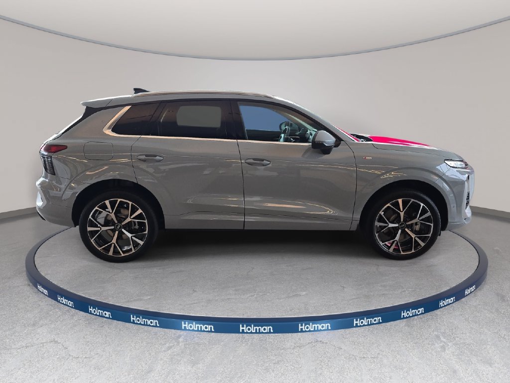 New 2026 Audi Q3 quattro 2.0T AWD/4WD image 8