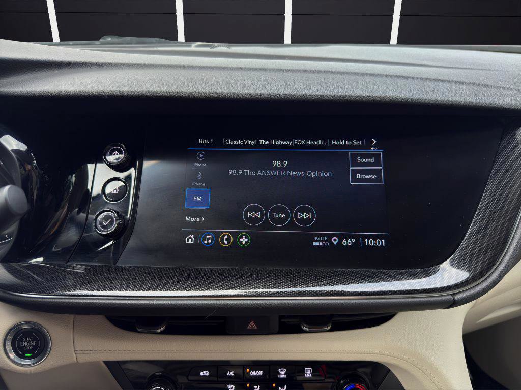 Used 2023 Buick Envision Preferred image 18