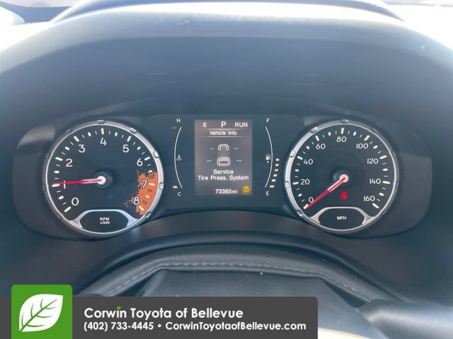 Used 2016 Jeep Renegade Latitude w/ Cold Weather Group AWD/4WD image 9
