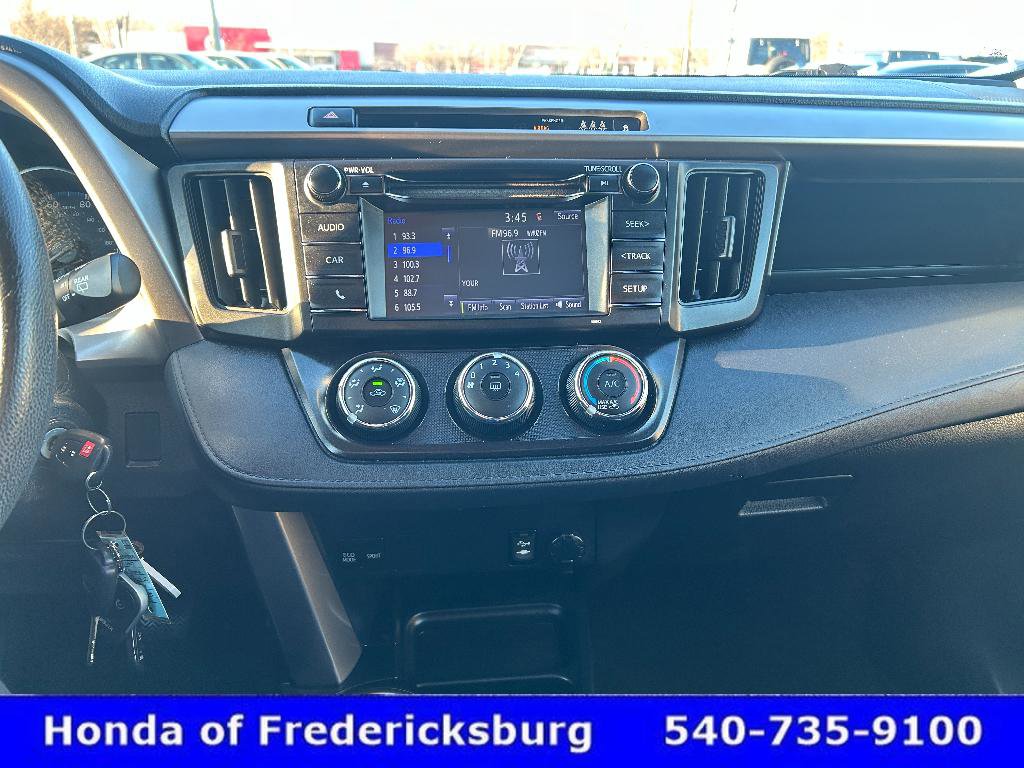 Used 2017 Toyota RAV4 LE image 20