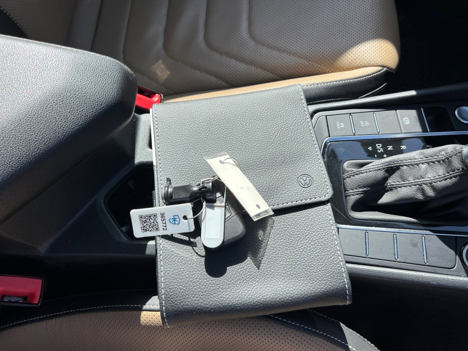 Used 2019 Volkswagen Jetta SEL Premium image 37