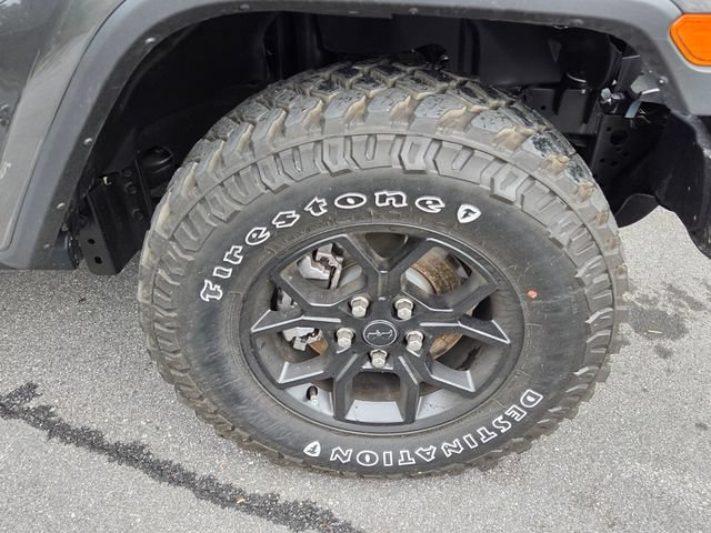 Used 2025 Jeep Gladiator Sport AWD/4WD image 11