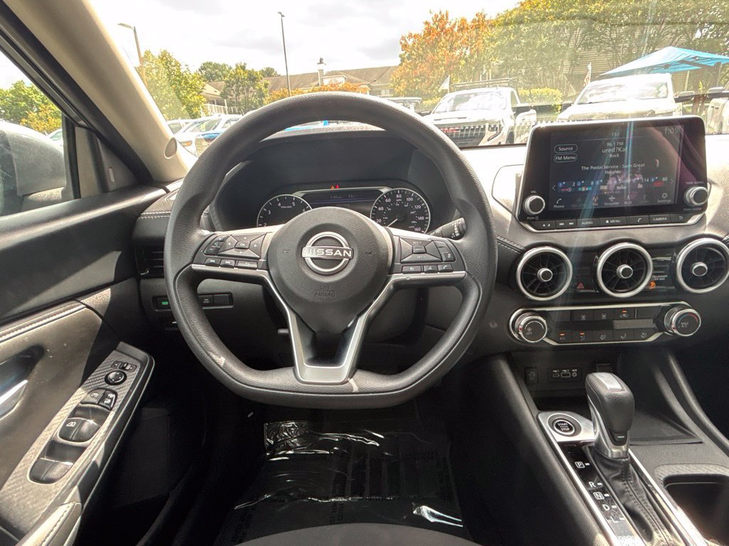 Used 2024 Nissan Sentra SV FWD image 10