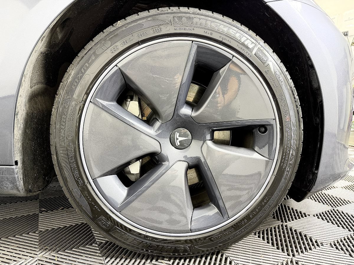 Used 2023 Tesla Model 3 Standard Range RWD image 23