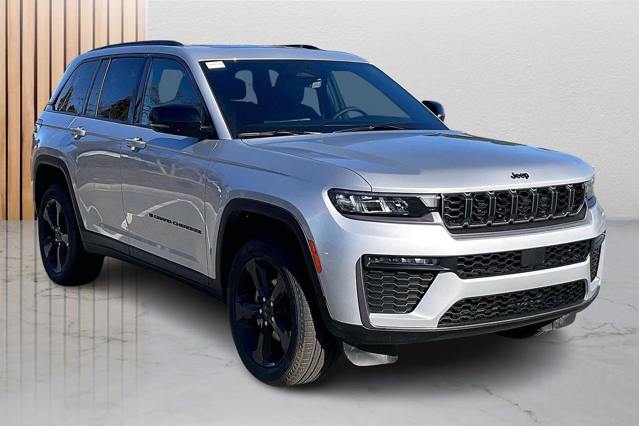 New 2026 Jeep Grand Cherokee Limited w/ Limited Altitude Package image 2
